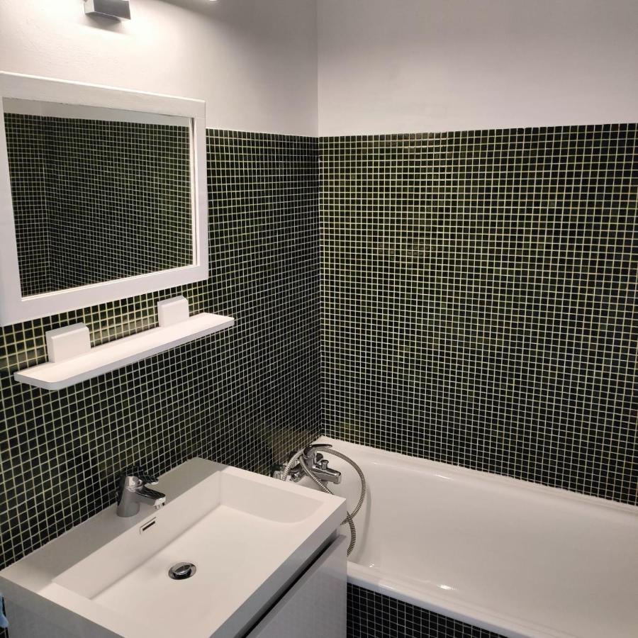 Studio Vue Mer Apartment Бандол Екстериор снимка